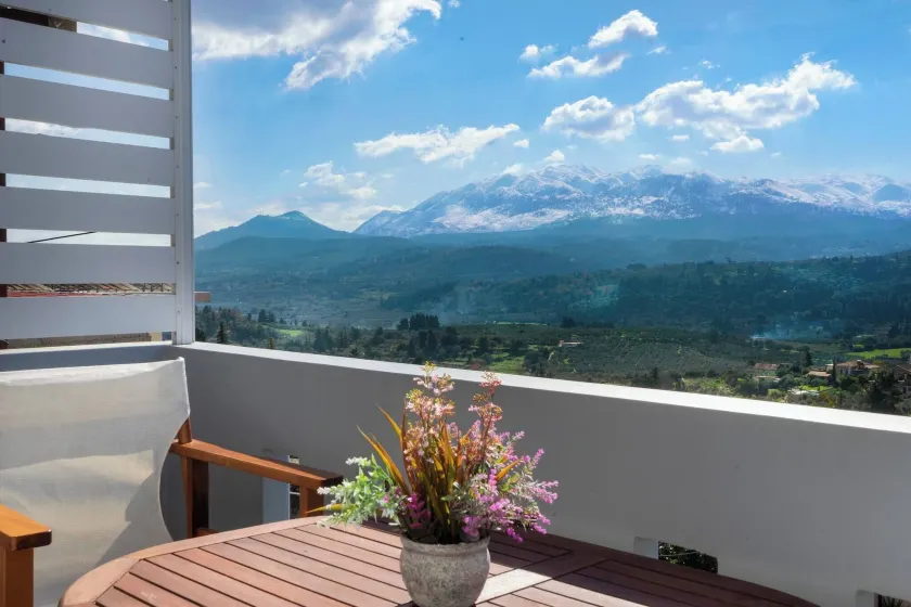 Glikanisos House Nipos - ideal for hikers and families 2bd, 6pl, 10min to beach - Image 1