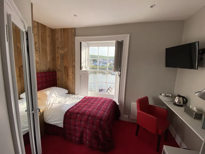 Harbourmaster Hotel - Image 1