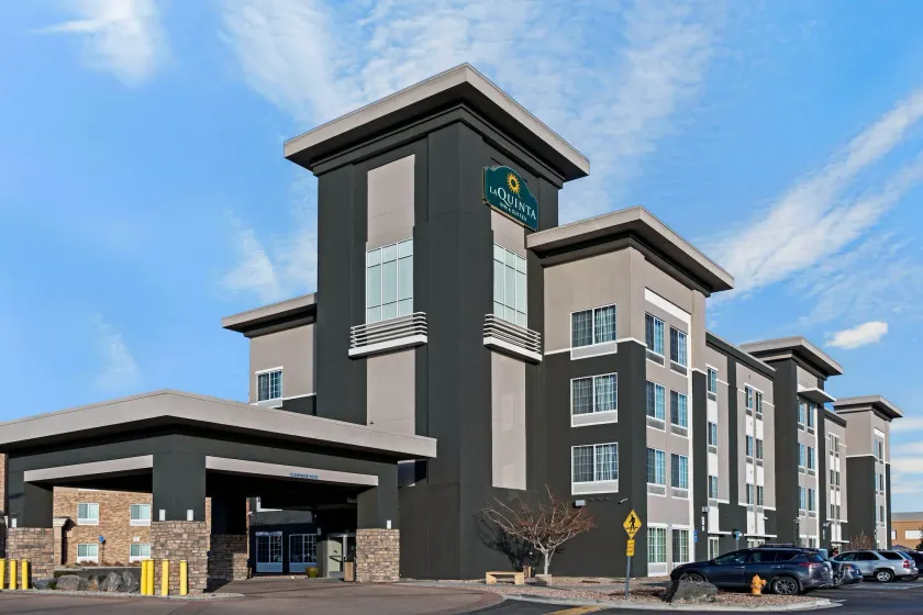 La Quinta by Wyndham Denver Gateway Park - Image 1