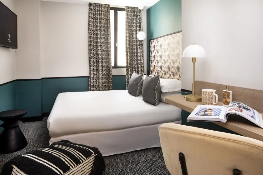 Comfort Hotel Paris La Fayette - Image 1