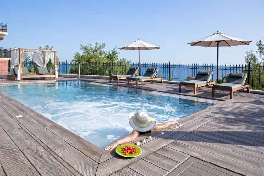 Avra Private Suites - Image 1