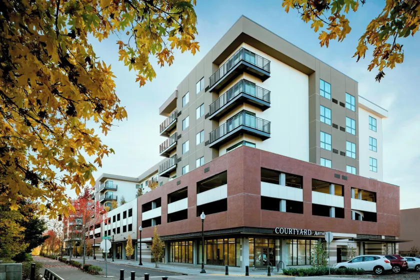 Courtyard by Marriott Corvallis - Image 1