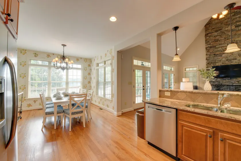 Waterfront Sherrills Ford Home w/ Pool & Boat Dock - Interni