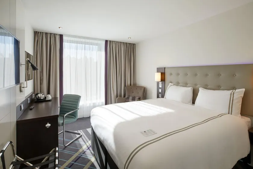 Premier Inn Hamburg City Centre - Image 1