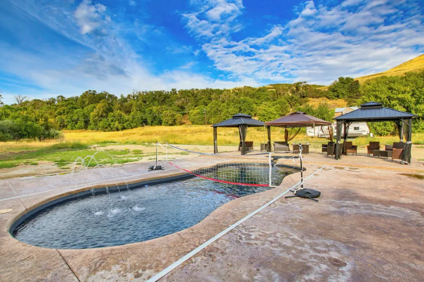 Preston Summer Getaway: Sugar Creek Apartment - Image 1