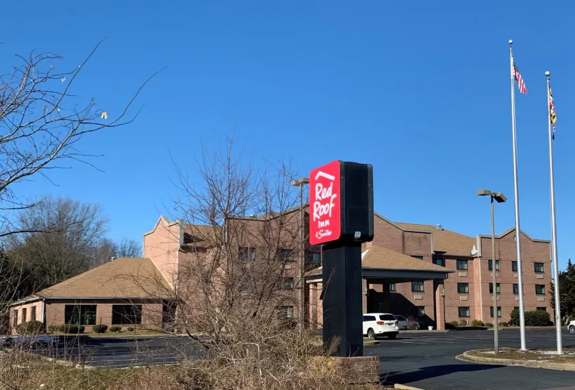 Red Roof Inn & Suites Chestertown - Image 1