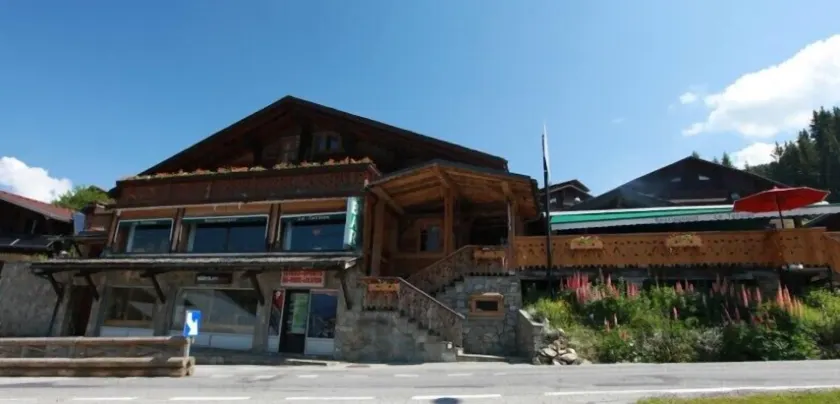 Hotel Le Tetras - Image 1