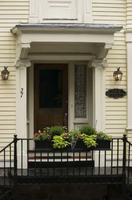 Cleveland House Inn - Image 1