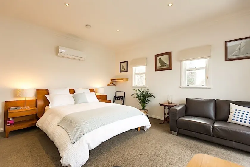 Port Boutique Accommodation - Image 1
