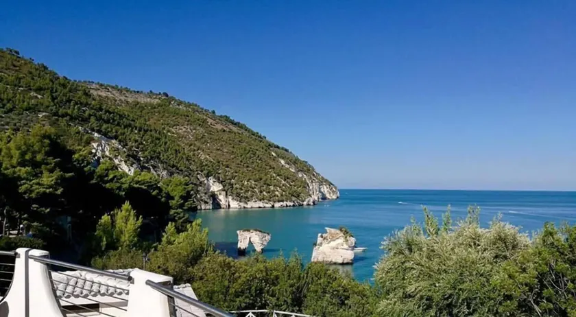 Apulia Hotel Baia dei Faraglioni Resort - Image 1