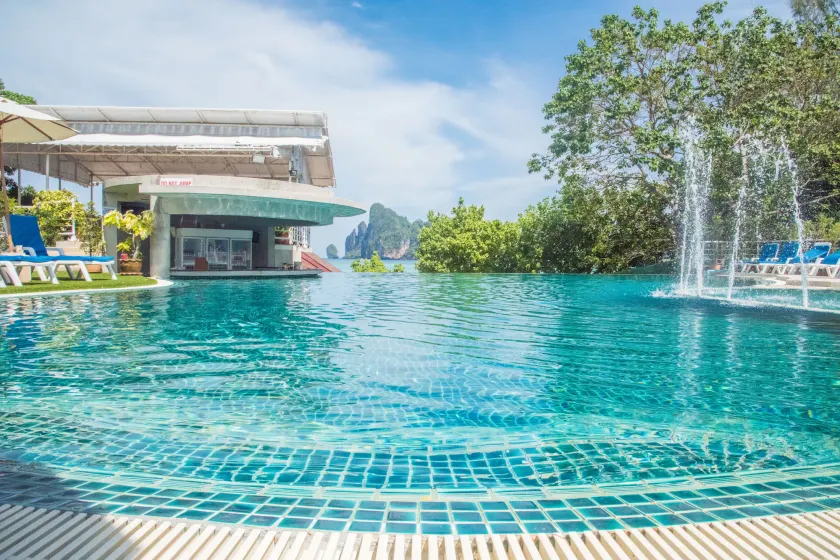PP Charlie Beach Resort - Image 1