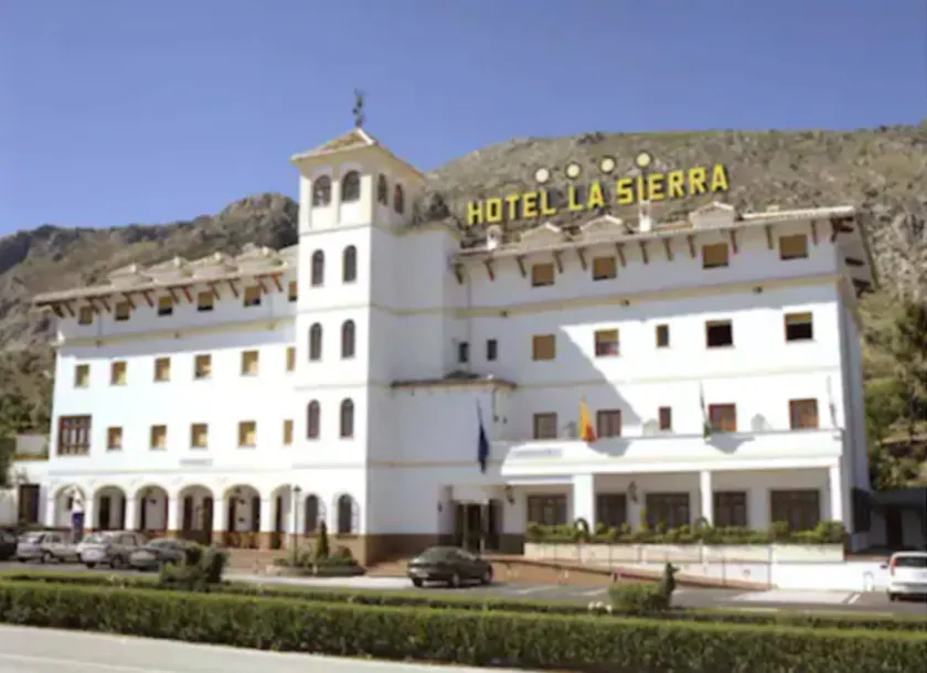 La Sierra - Image 1