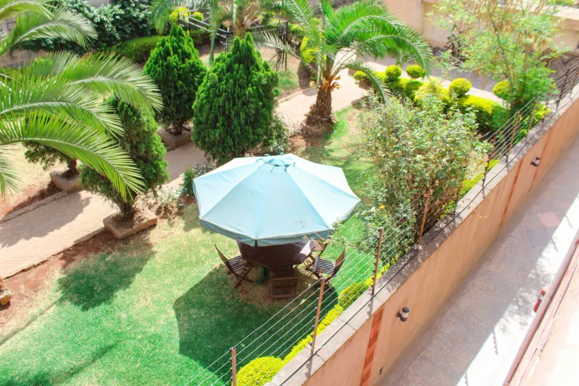 leleshwa inn - Image 1