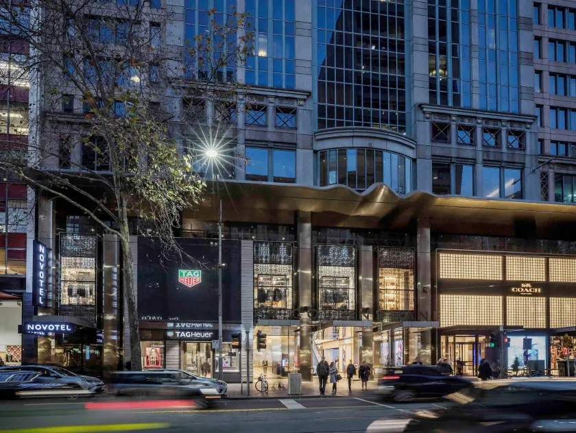 Novotel Melbourne On Collins - Image 1