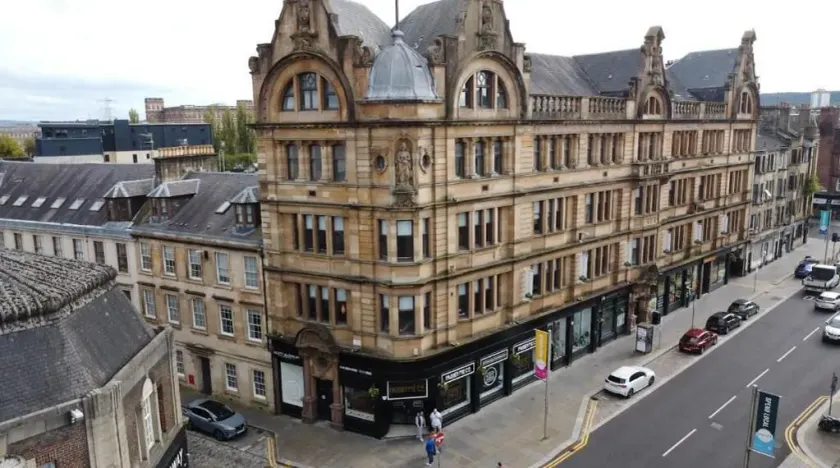 The Hazlitt Apartments - Image 1