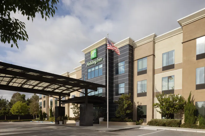 Holiday Inn Carlsbad/San Diego by IHG - Image 1