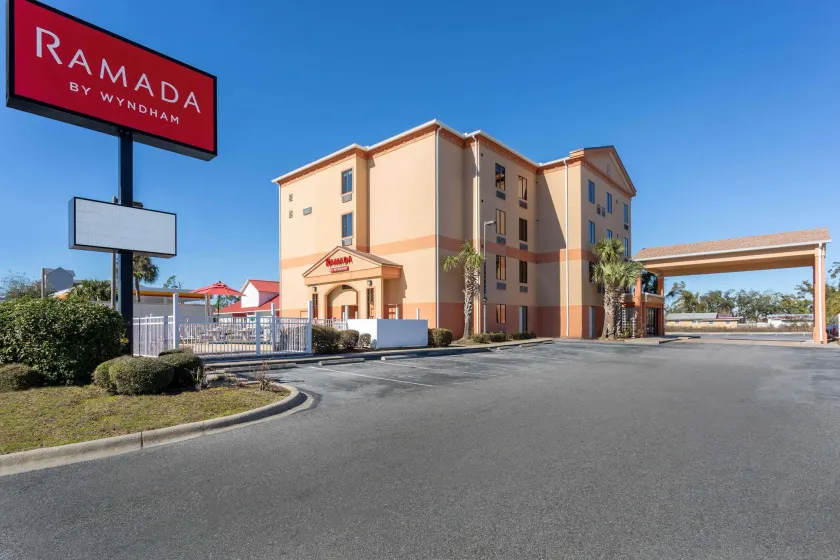 Ramada by Wyndham Panama City - Image 1