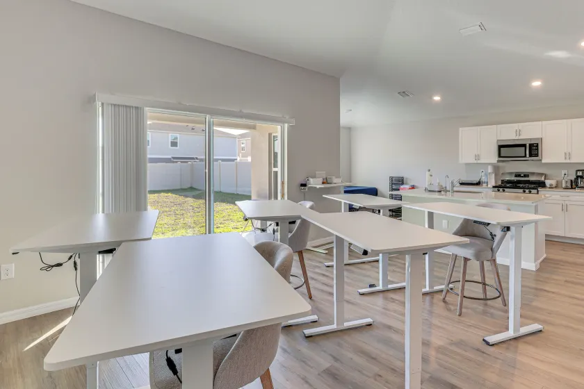 Hybrid Work Retreat in Lithia w/ Pool Access! - Image 1