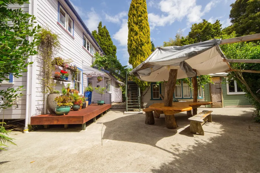 Shady Rest Bed & Breakfast - Image 1