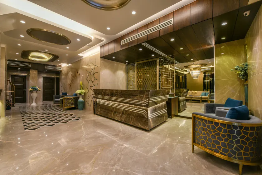 Hotel Orient Regency - Image 1