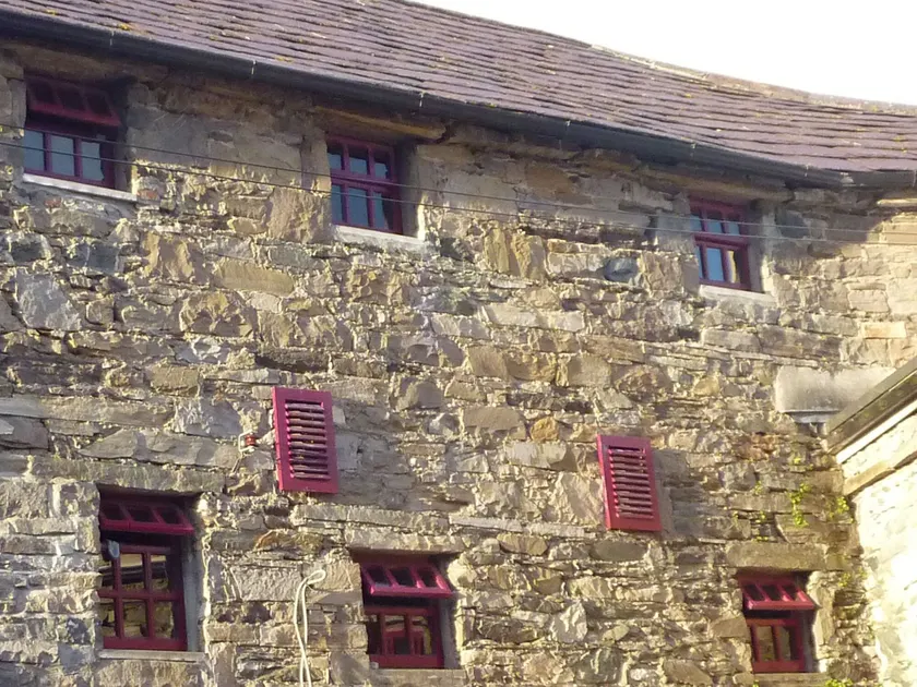 Old Mill Holiday Hostel - Image 1