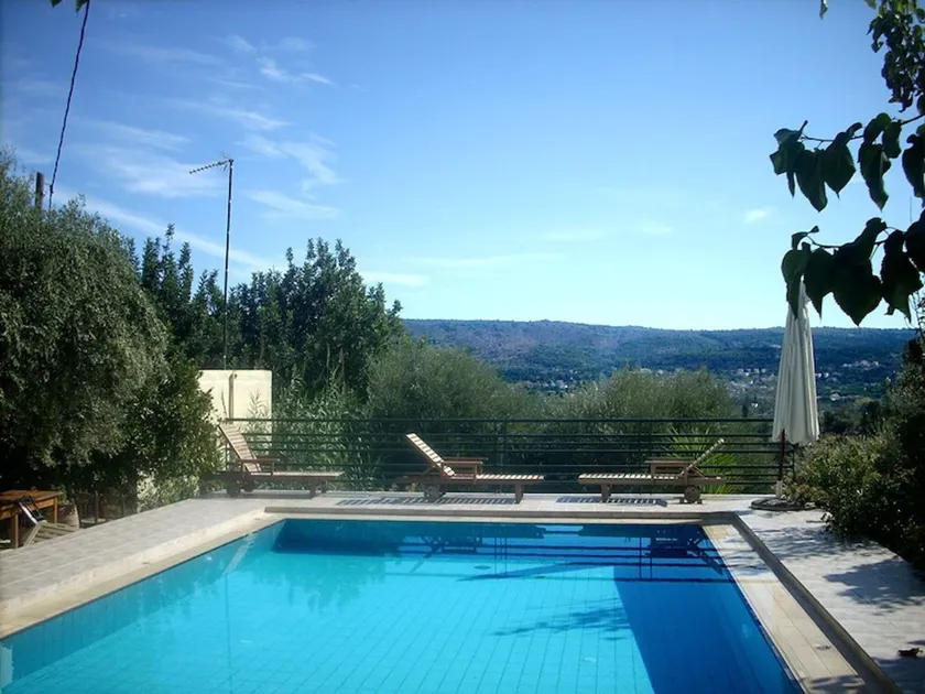 Dream 1 -traditional House With Pool To Share - Image 1