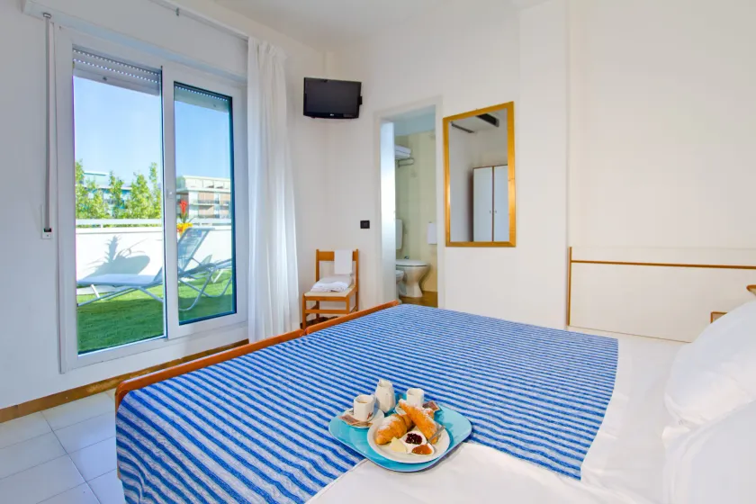 Hotel Montecarlo - Image 1