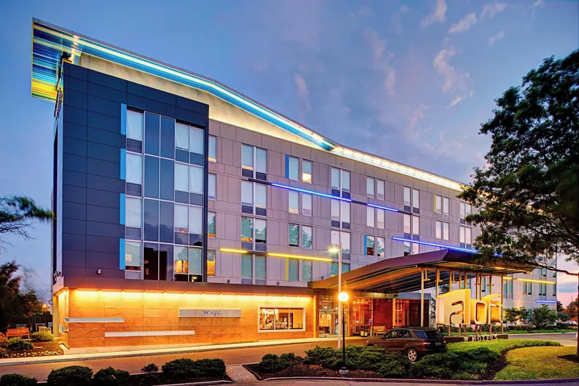 Aloft by Marriott Philadelphia Airport - Image 1