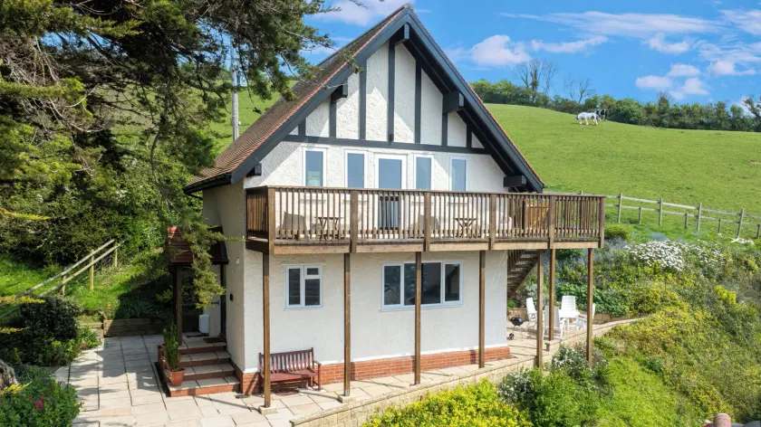 Cottage avec jardin et barbecue - Image 1
