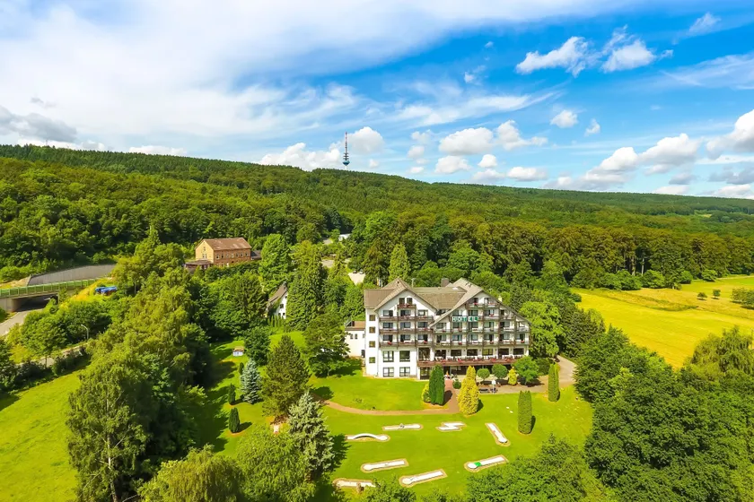 Wohlfühlhotel DER JÄGERHOF - Image 1