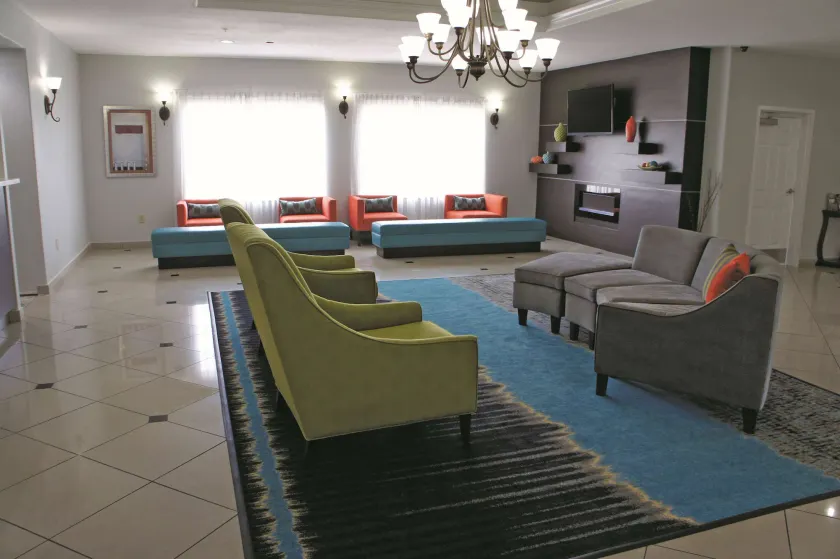 La Quinta by Wyndham Orange - Image 1