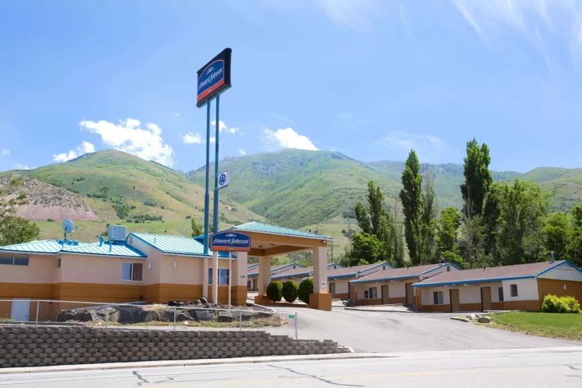Howard Johnson by Wyndham Brigham City - Image 1