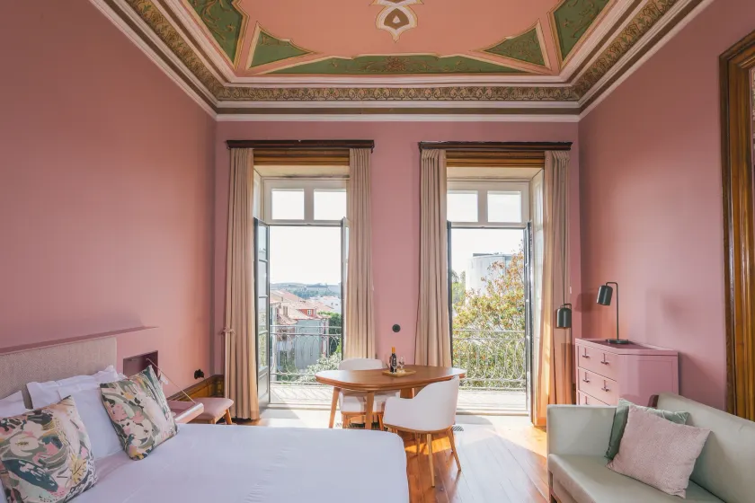 Menina Colina Guesthouse - Image 1