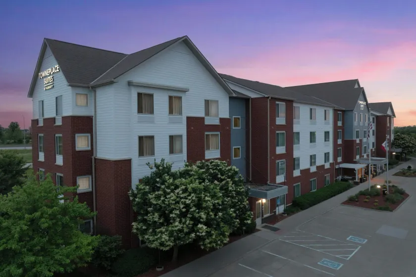 TownePlace Suites Des Moines Urbandale - Image 1