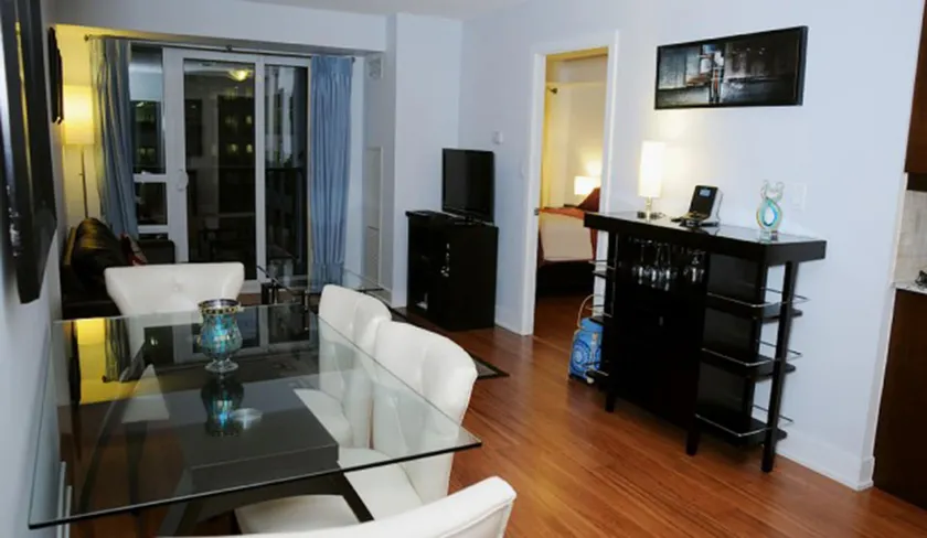 JJ Furnished Apartments Downtown Toronto: Element - Image 1