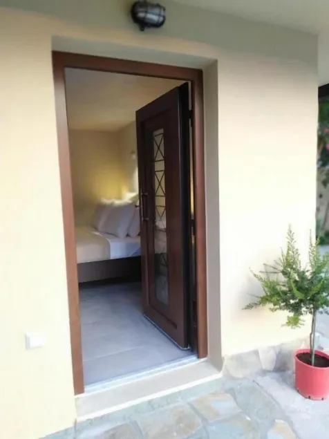 Guesthouse Kastelia - Inngangsparti