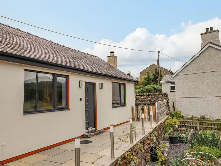 Bryn Hyfryd - Image 1