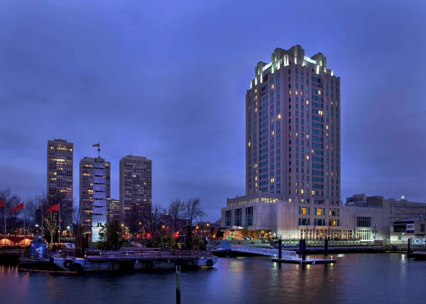 Hilton Philadelphia at Penn's Landing - Image 1