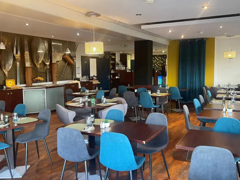 Hôtel Kyriad Dijon Est - Mirande - Image 1