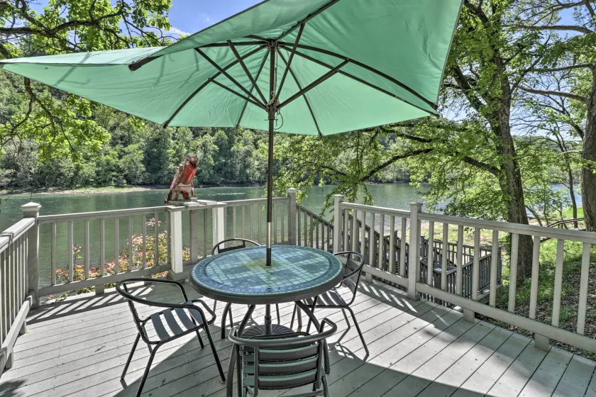 Lakeview Escape w/ Direct White River Access! - Image 1