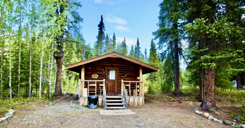 Carlo Creek Cabins - Image 1
