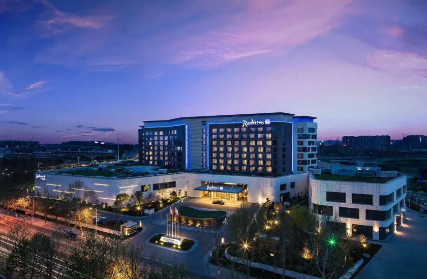 Radisson Blu Zhengzhou Huiji - Image 1