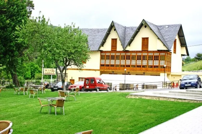 Hotel Restaurante La Casilla - Image 1