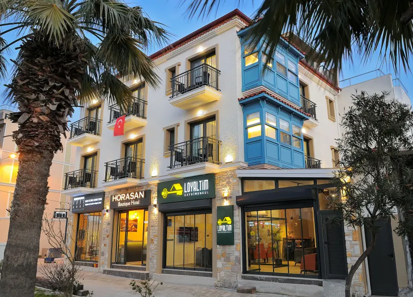 Horasan Hotel - Image 1