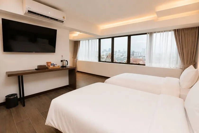 The Wang Yaowarat Hotel - Image 1