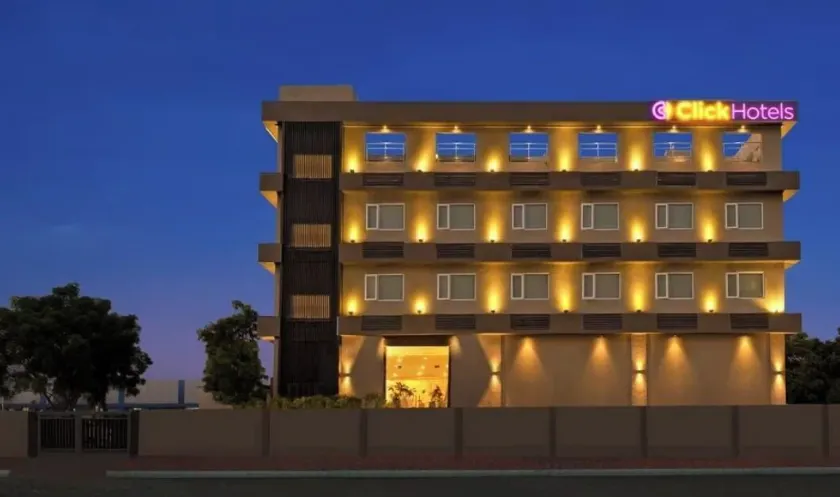 Click Hotel Bhuj - Image 1