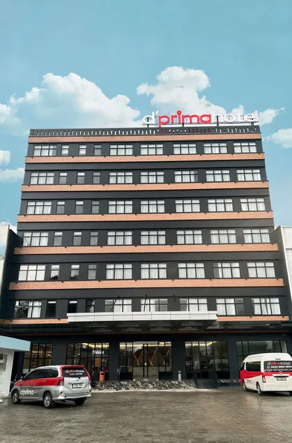 d'primahotel Airport Sultan Hasanuddin Makassar - Image 1