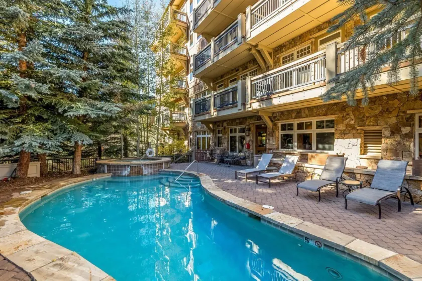 Premier 1 Bedroom Ski In, Ski Out Lone Eagle Condo With The Best Access To Skiing In Keystone - Image 1