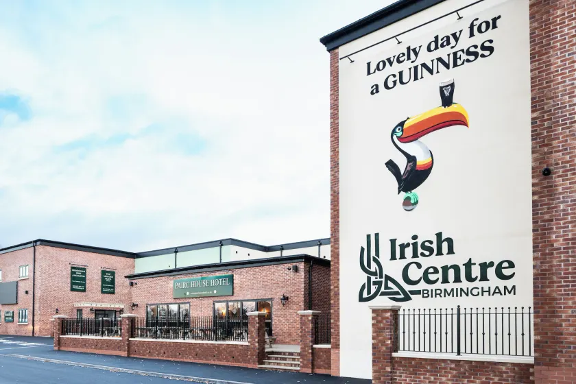Pairc House Hotel - Image 1