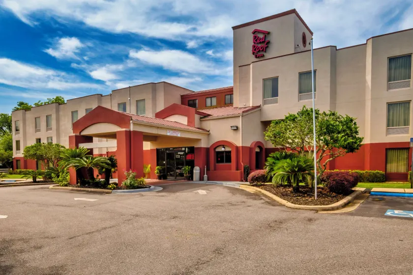 Red Roof Inn Pensacola Fairgrounds - Image 1